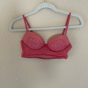 Victoria’s Secret bra/ pink lace